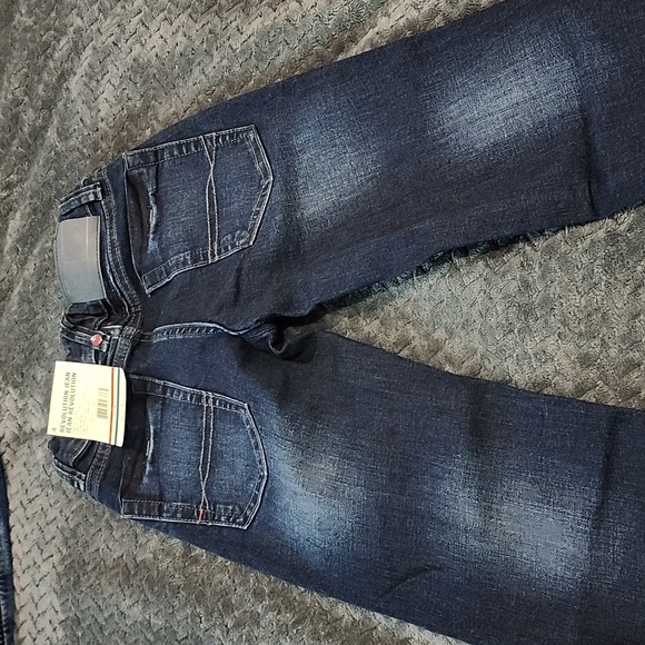 Tommy Hilfiger - Picture 2 of 2